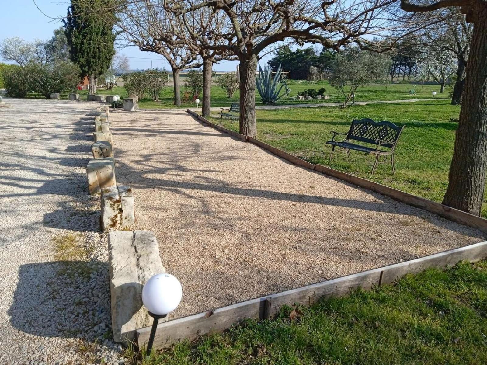 Mas Maurane - L'Olivier Avec Spa Prive Aux Portes D'Arles Tarascon Luaran gambar